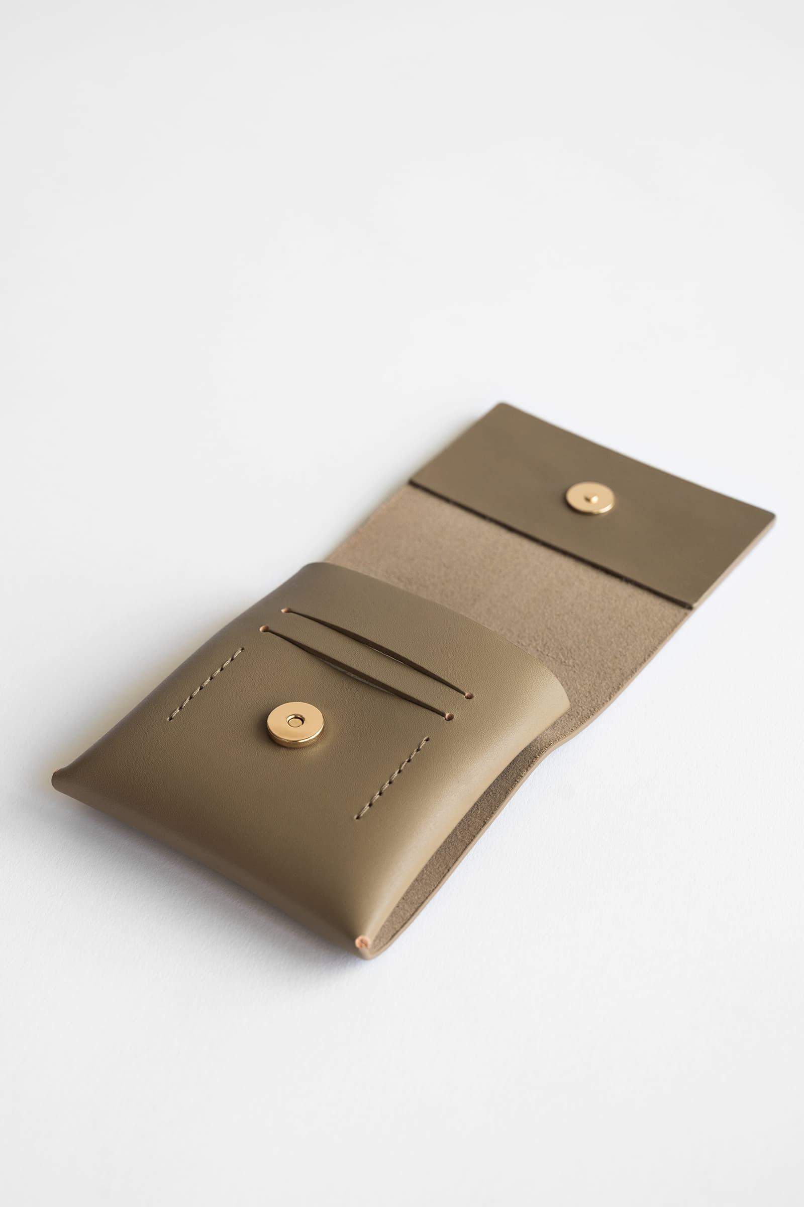 CARD HOLDER EARTHY - Image 2