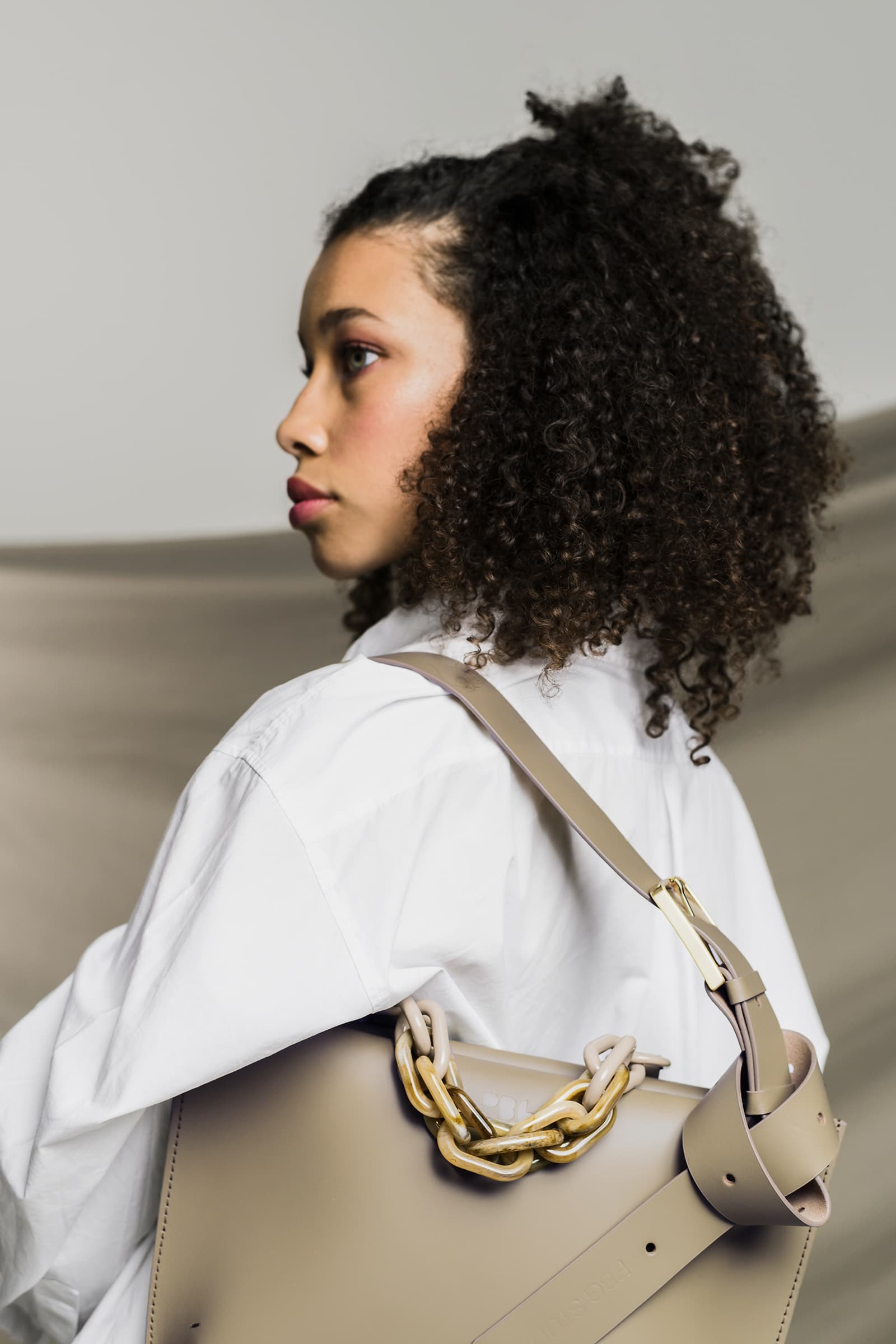 CHAIN TOTE BAG SMALL EARTHY - Image 3