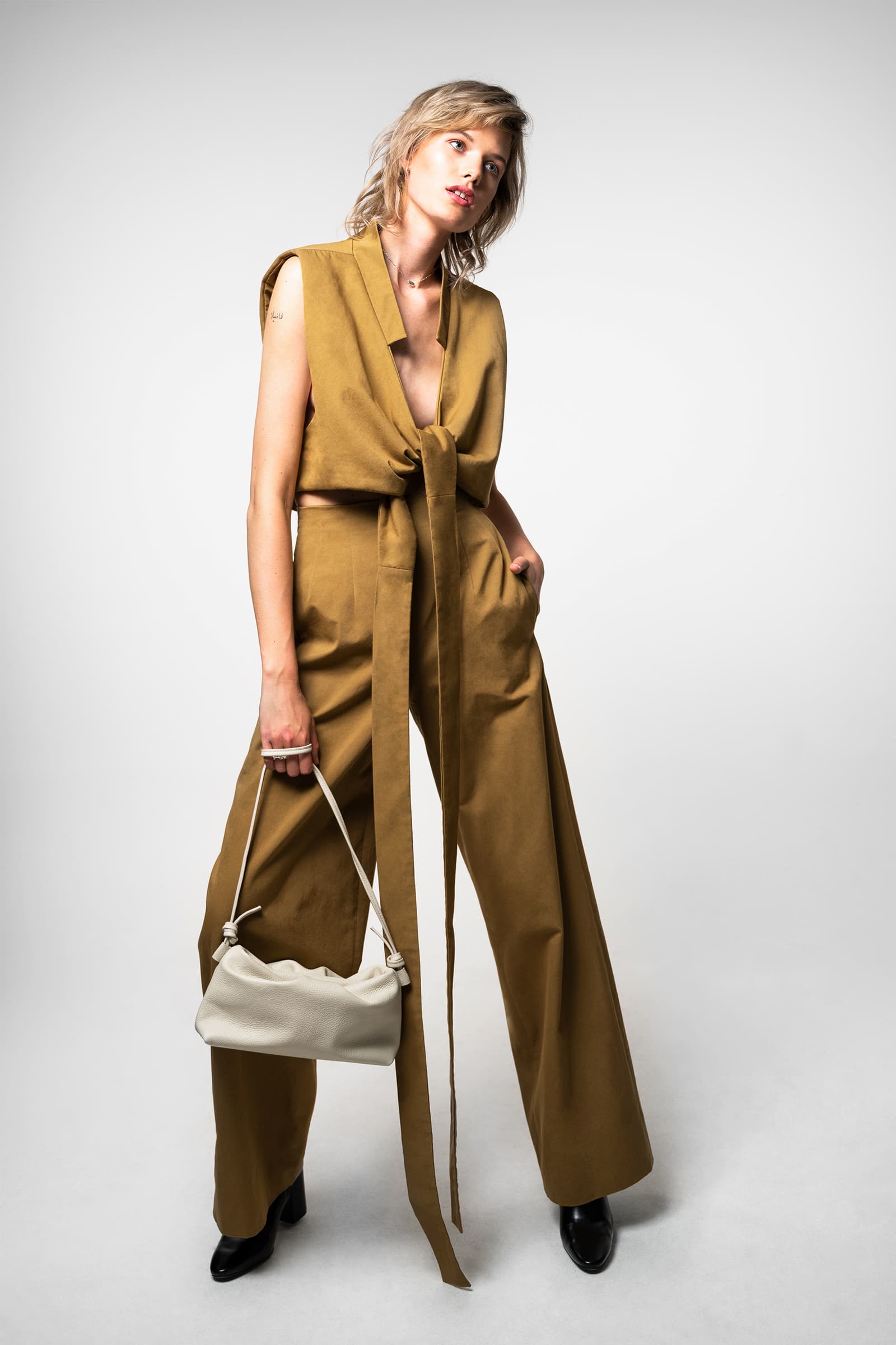 CLUTCH MILK - Image 5