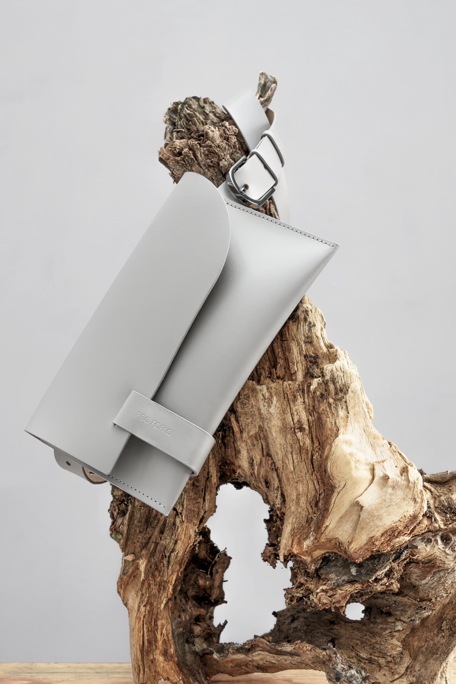 BELTED POCKET BAG GREY - Image 2