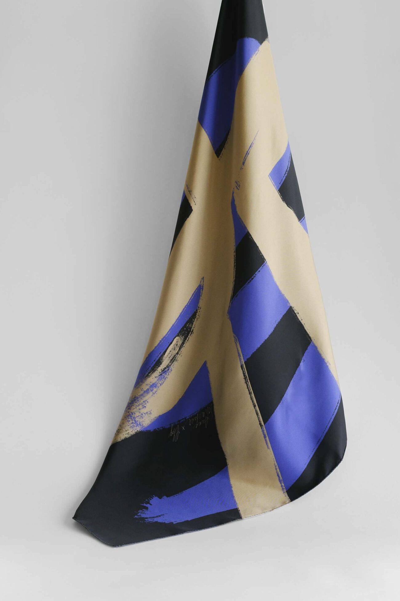 SILK SCARF 90 × 90 DARK/BLUE