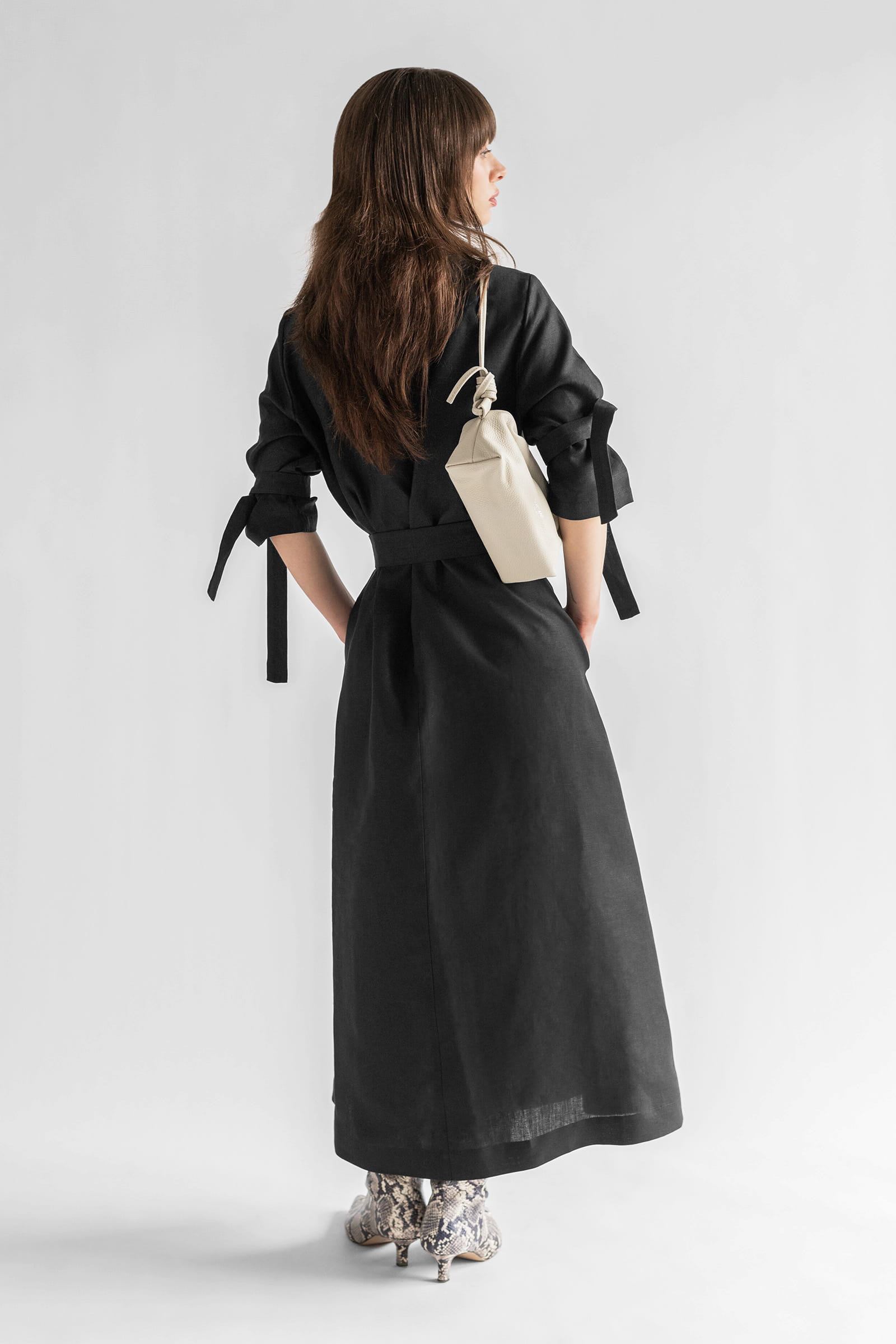 BELTED LINEN DRESS NOIR - Image 5