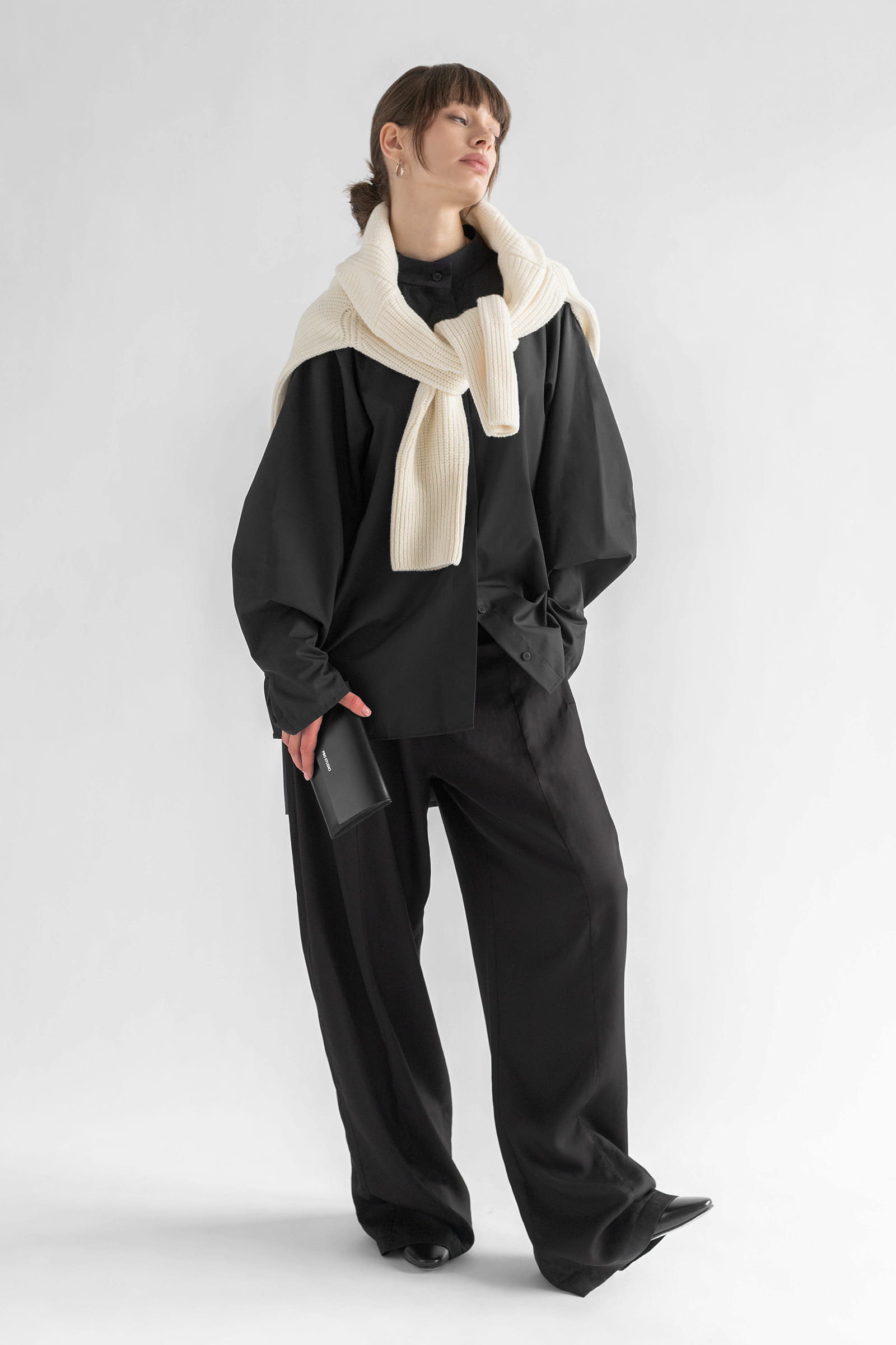 WIDE–LEG LYOCELL TROUSERS DARK BROWN - Image 4