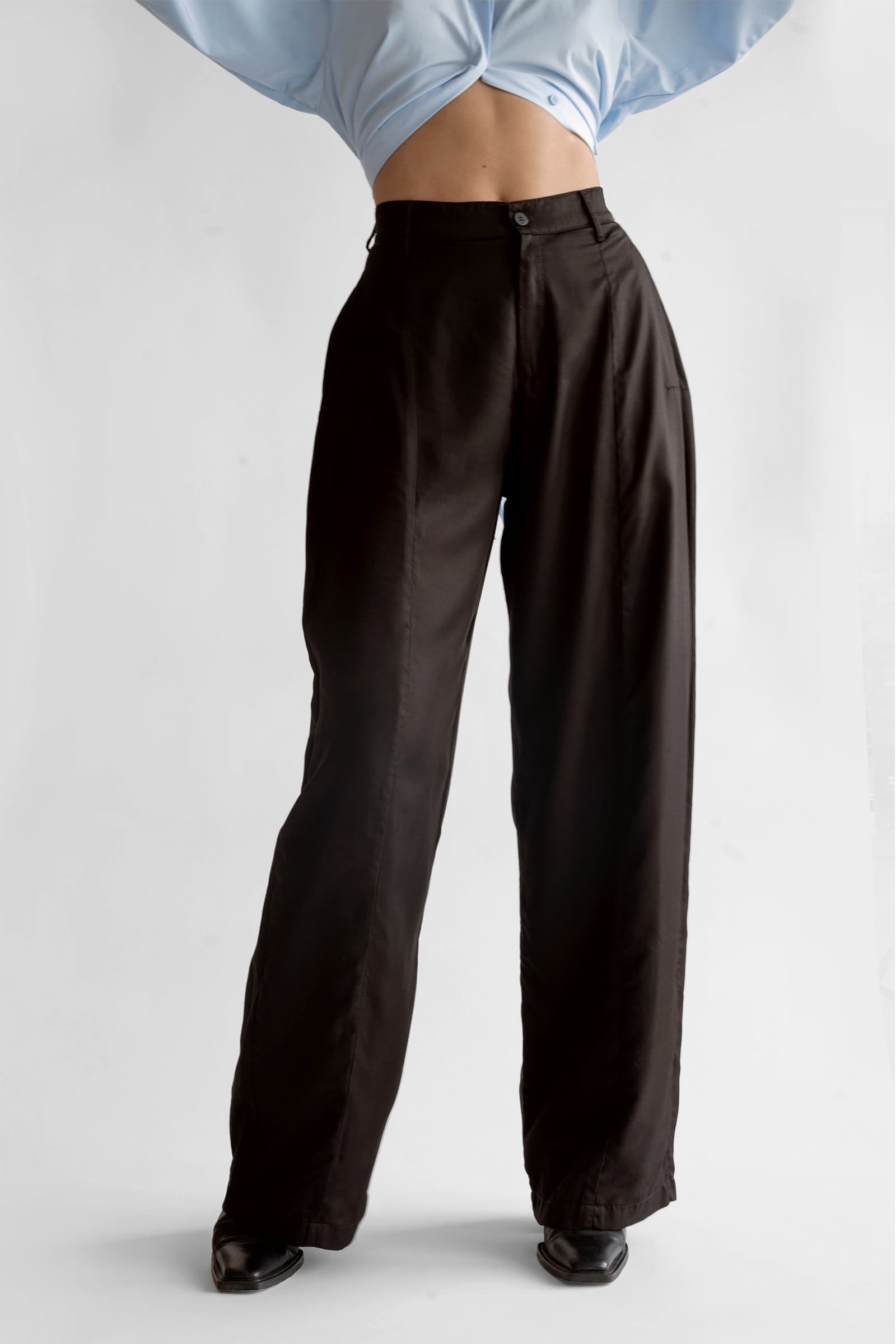 WIDE–LEG LYOCELL TROUSERS DARK BROWN - Image 5
