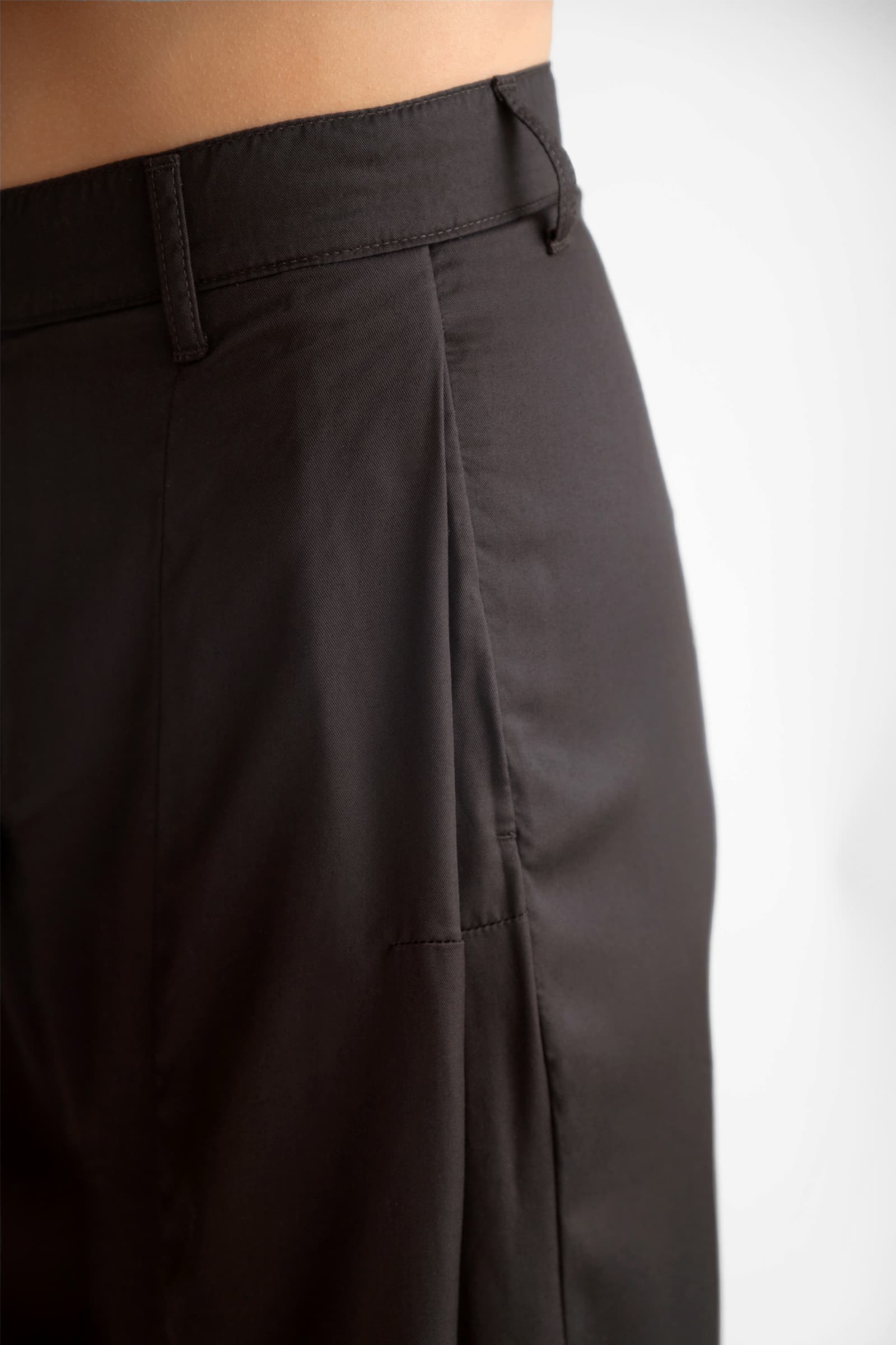 WIDE–LEG LYOCELL TROUSERS DARK BROWN - Image 3